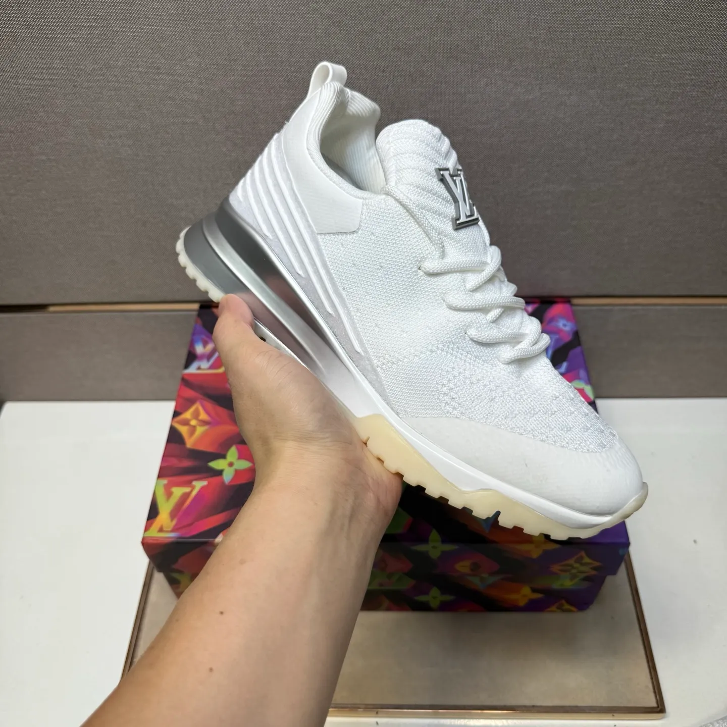 ⬛️Men's shoes 💰p480 [LV～] Men's casual shoes 2025z cabinet sales simultaneously 🔶Size: 38-44 #️⃣ 🔷4 colors🔜The upper is made of multi-material splicing➕Mesh lining, comfortable and breathable, sole: original comfortable and wear-resistant outsole, ⚠️real thing📱photographed🎬real thing is better📢📢📢
